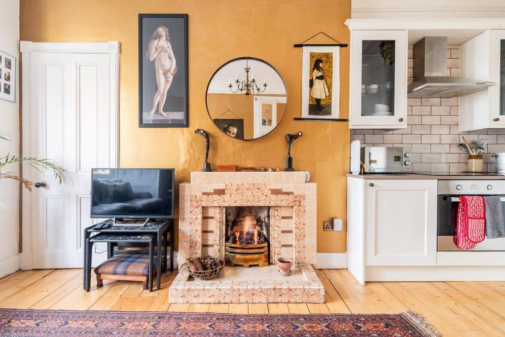 Apartamento Holyrood Park: Lush & Arty 2 Double Bed Flat Edimburgo Exterior foto
